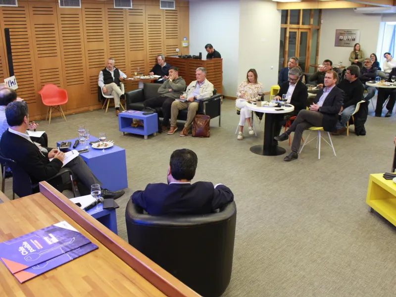 CChC Puerto Montt reunió a voceros presidenciales para debatir sobre ciudad, vivienda y desarrollo regional