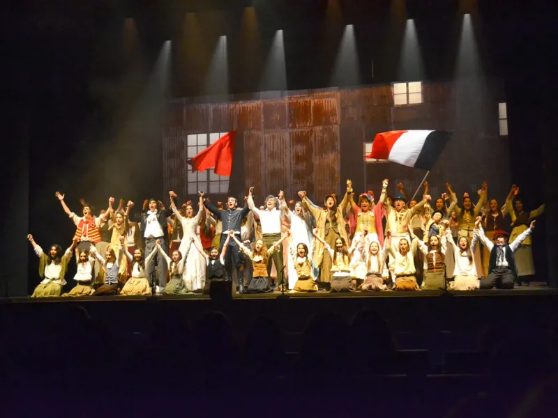 Colegio Puerto Varas celebra sus 30 años con “Musicales en Concierto” y abre una función a la comunidad