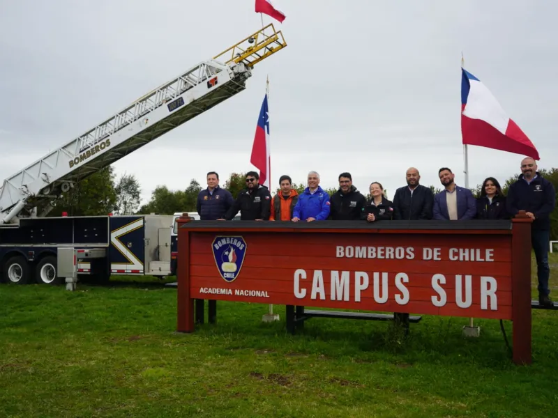 Comisión Social del CORE Los Lagos visita centro de entrenamiento de Bomberos en Pellines y compromete apoyo para una sala multiuso