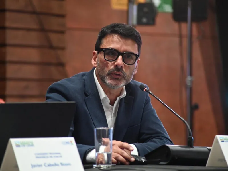 Consejero Luis Becerra plantea crear línea de apoyo para fortalecer la seguridad marítima de la pesca artesanal