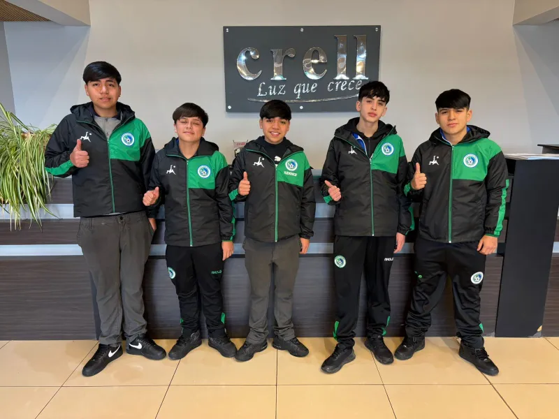 Cooperativa Eléctrica CRELL  entregó indumentaria deportiva a la Serie M14 de Club Deportes Puerto Montt