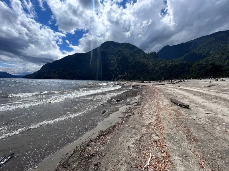 Core Becerra solicita cumplimiento del fallo por daño ambiental causado en el Lago Chapo