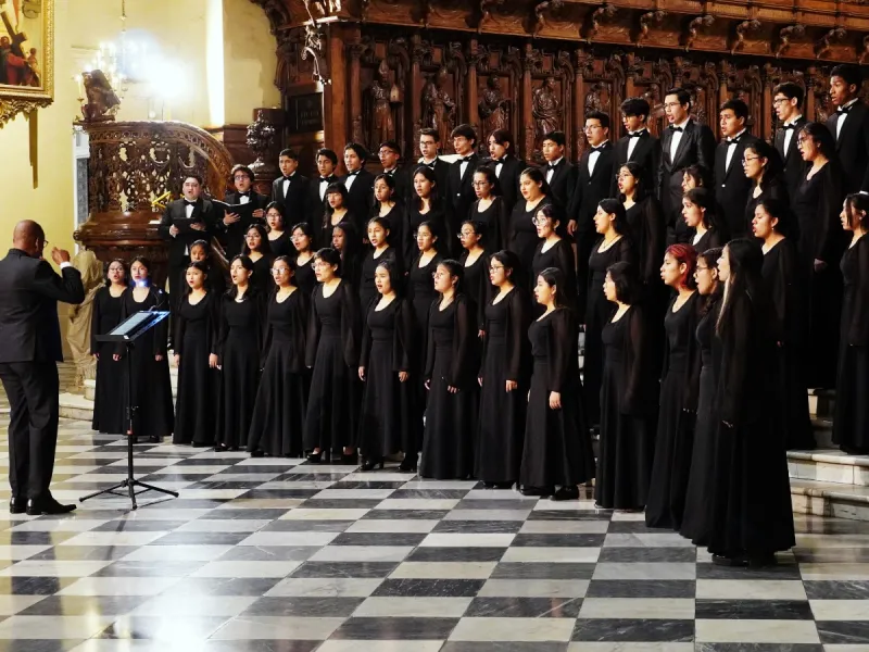 Coro Juvenil Sinfonía por el Perú llega a Teatro del Lago