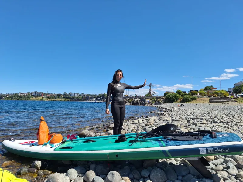 Deportista puertovarina dio la vuelta al Lago Llanquihue en SUP en una semana