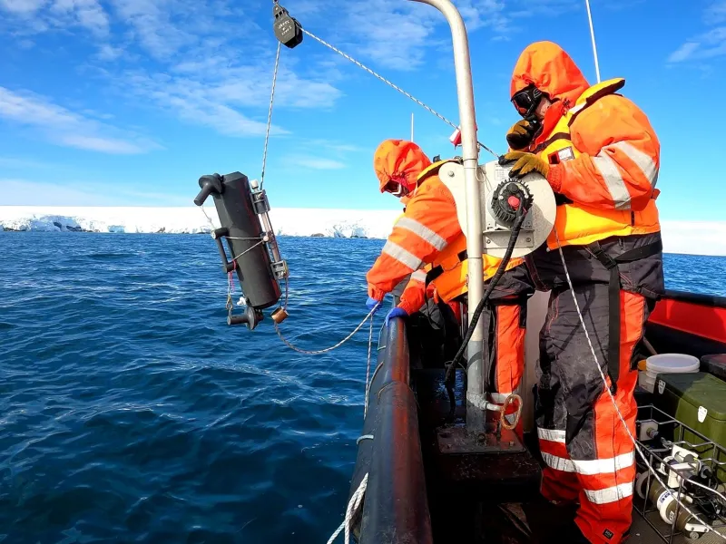 Deshielo de los glaciares aumenta la concentración de metano en aguas antárticas