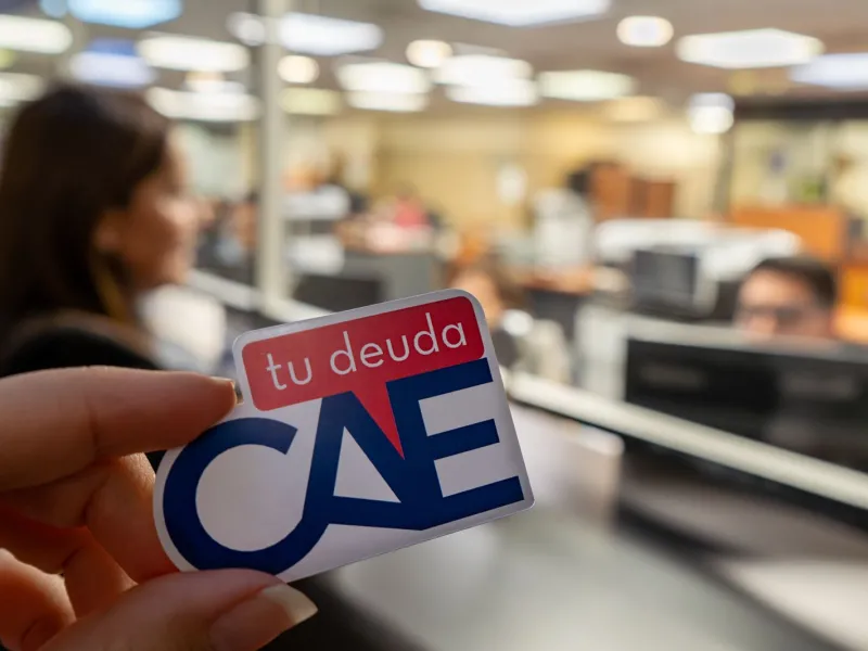 Deudores CAE: en la Región de Los Lagos la cartera morosa alcanza los $158.764.171.604, correspondiente a 22.406 personas