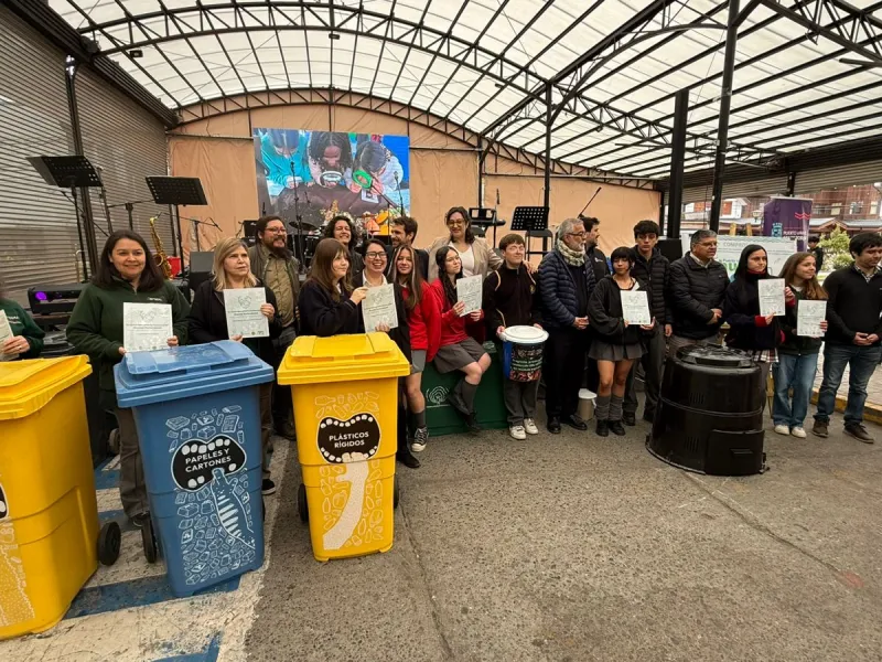 Diez nuevos colegios de Puerto Varas se suman al programa RESOLES: educar para transformar