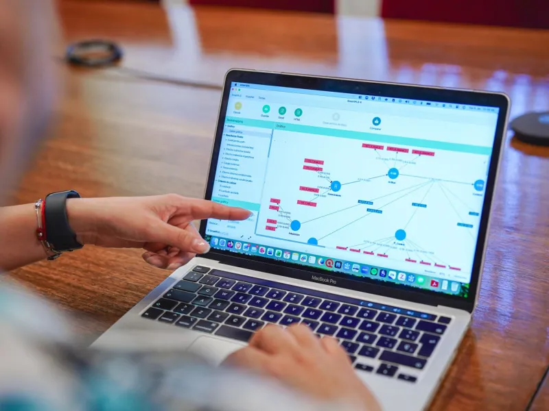 “Diógenes digital”: investigan cómo la acumulación de archivos afecta a estudiantes
