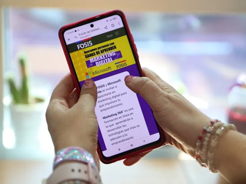 FOSIS y Microsoft Chile abren cupos extra para capacitarse en marketing digital