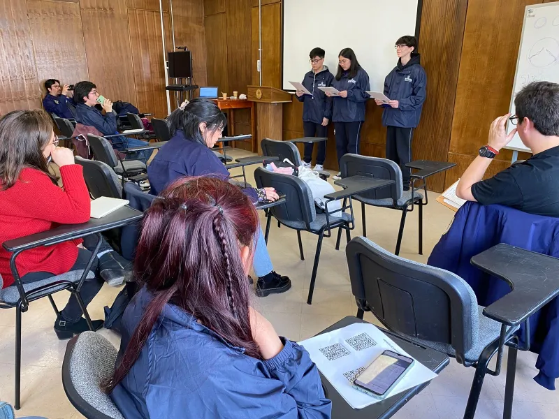 Estudiantes de la provincia de Llanquihue que compiten por viaje a la NASA expusieron sus proyectos de innovación