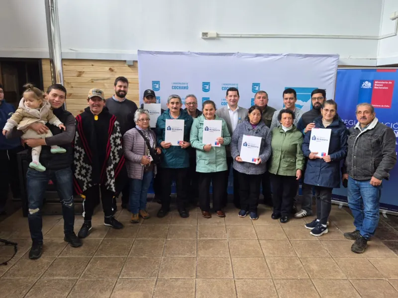 Familias de Cochamó recibieron sus títulos de dominio