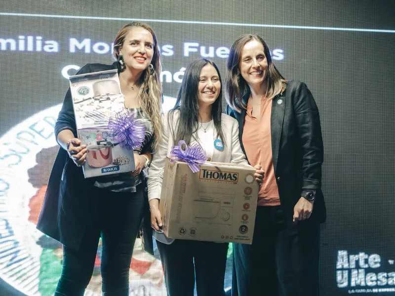 Familias de Llanquihue y Cochamó suben al podio en concurso nacional de Fundación Familias Primero que promovió la conversación en la infancia