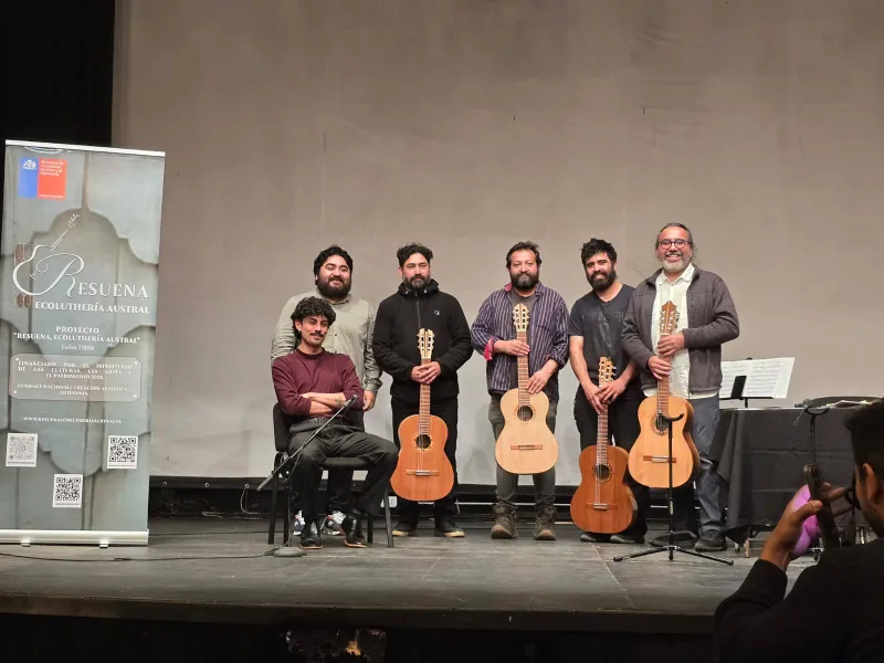 Finaliza proyecto de guitarras recicladas realizado en Puerto Varas, Ancud y Castro