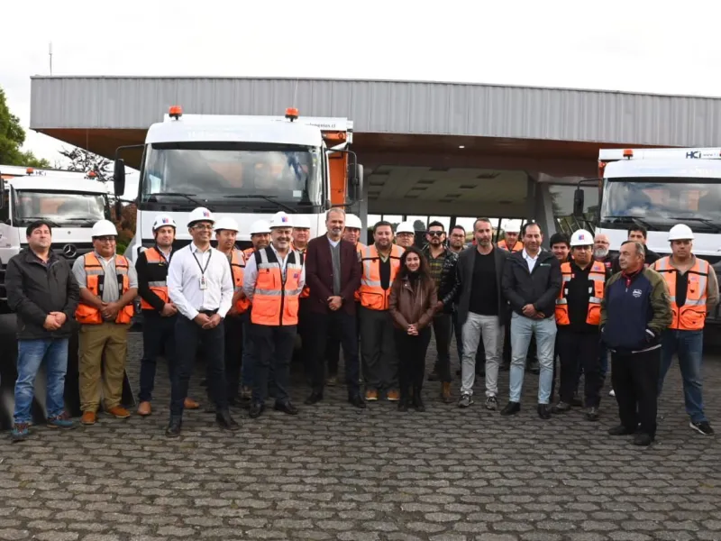 Gobierno Regional de Los Lagos adquirió 12 nuevos camiones tolva para mejorar infraestructura vial