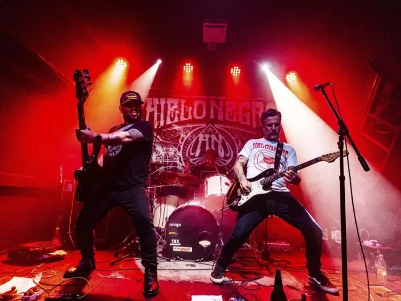 Hielo Negro: “la locomotora del rock en Puerto Varas”