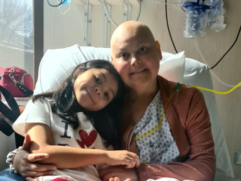 Lorena Vásquez, hospitalizada en Santiago, necesita más que nunca el apoyo de todos/as