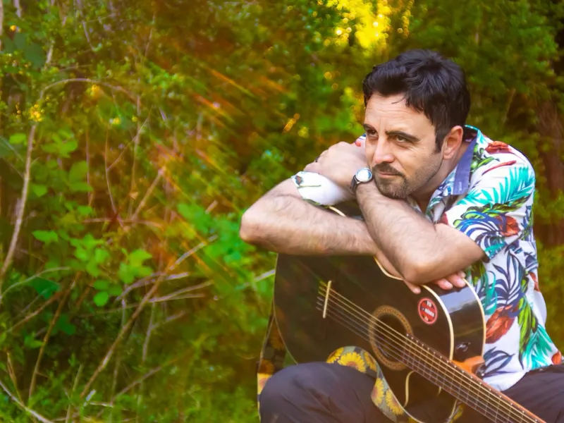 Marcelo Jara llega al CAMM con íntimo concierto inspirado en la música de sobremesa