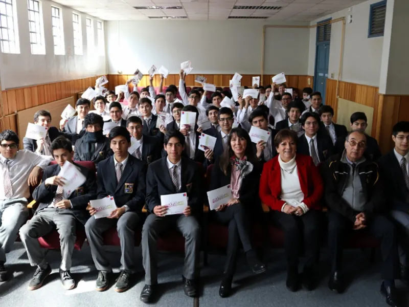 Mineduc invita a estudiantes de 4to medio de la región a llenar el Formulario Único de Acreditación Socioeconómica