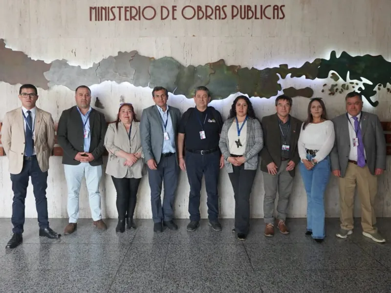 Ministerio de Obras Públicas ratificó recursos para pavimentar caminos de Huempeleo, Llico Bajo y Las Cruces-Río Blanco-Cañones en la comuna de fresia