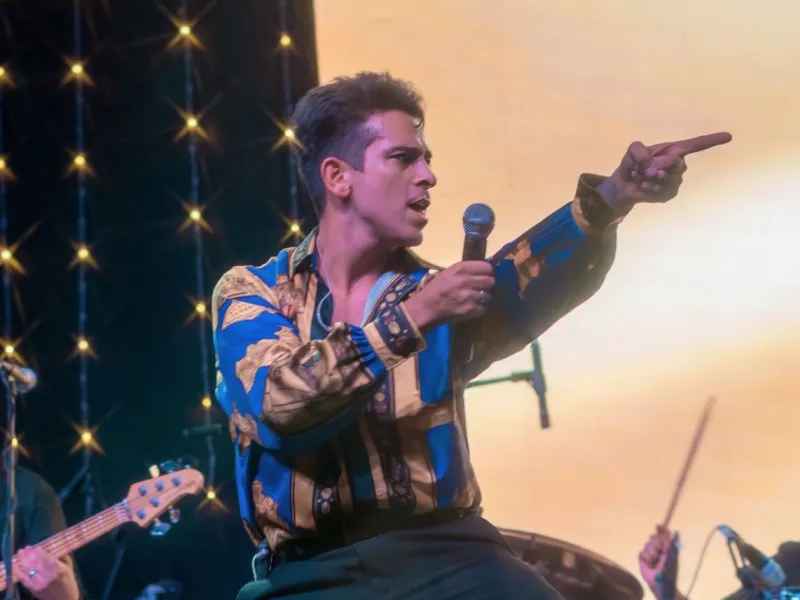 Osornino Ricky Santos trae laureado homenaje al Sol de México a Dreams