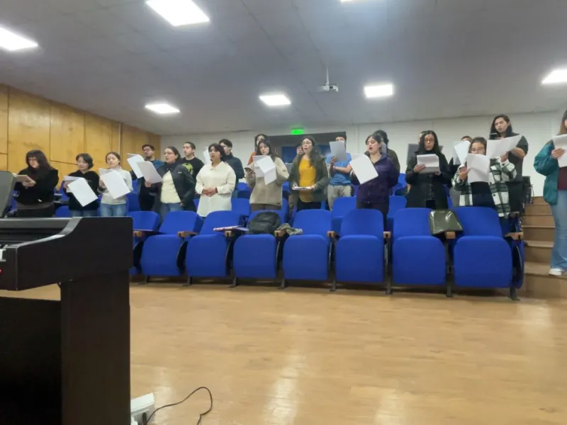 Para celebrar sus 28 años de vida el Coro ULagos prepara la gira regional “Canciones con Historias”