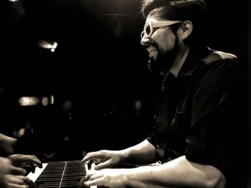 Pianista y compositor chileno Orión Lion ofrecerá concierto en el Café de los Libros del Hotel Museo El Greco