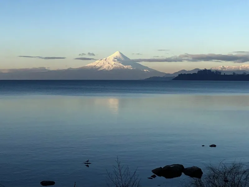 Puerto Varas avanza en soluciones para los principales puntos de contaminación en la bahía
