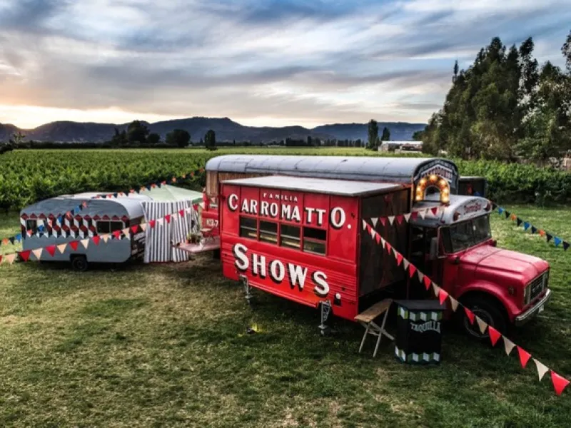 Tras 4 años en la cuenca: bus teatro itinerante de Familia Carromatto realizará sus últimas funciones en Puerto Octay