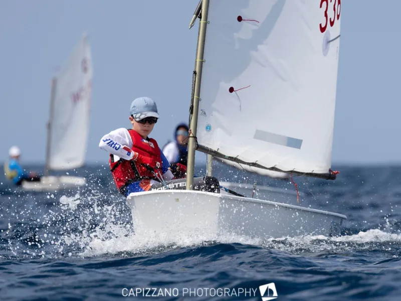 Veleristas del Club Deportivo Colegio Puerto Varas obtuvieron segundo lugar en Sudamericano de Optimist 2025