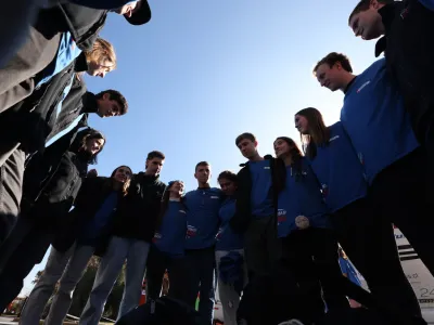 32 voluntarios UC llegan a misionar a Colonia Río Sur en Puerto Varas