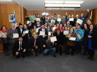 4 dirigentes sociales puertovarinos recibieron Medalla al Mérito 2018