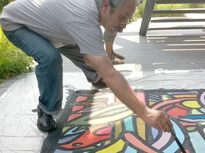 Alejandro “Mono” González: El arte urbano busca su primer Premio Nacional de Artes