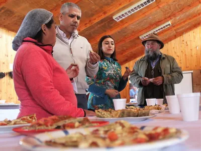Algueros de Los Muermos producen pan y galletas con harina de cochayuyo