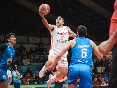 Basquet UdeC y Colegio Los Leones mantienen intensa lucha por el liderato y Puerto Varas Basket defiende su tercer puesto en el ranking