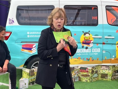 Biblioteca Municipal de Frutillar invita a una tertulia literaria e intergeneracional por el Mes de las personas mayores