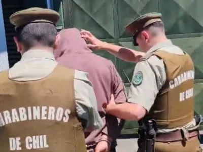 Carabineros detiene a conductor de aplicación tras robo con violencia a pasajeros