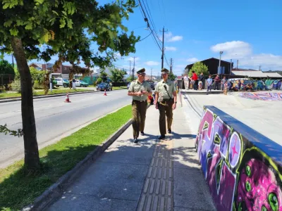 Carabineros realiza fiscalizaciones en Avenida Colón