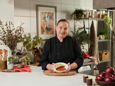 Chef Cornelia Prenzlau de Puerto Octay creó nuevo plato para los vuelos internacionales de LATAM
