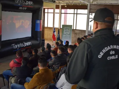 Cine Itinerante llevó entretención a internos de Recinto Penitenciario 