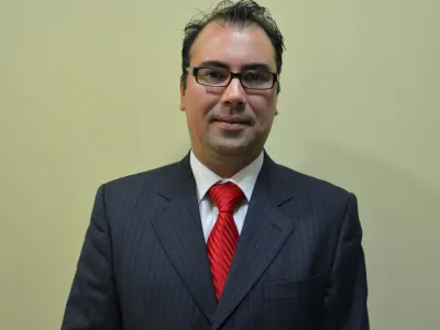 Columna Preguntándole al Especialista: ¿Las personas con pérdida auditiva en Chile tiene algún beneficio? por Marcelo Friant Muñoz Director de Carrera de Fonoaudiología Universidad San Sebastián