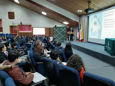 Comunidad reflexionó en la UACh en torno al Género y organizaciones productivas y comunitarias