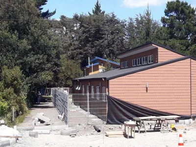 Concejales Salazar y Cortés denuncian dificultad para el paso de vehículos de emergencia en Jardín Infantil Las Murtitas de Ensenada