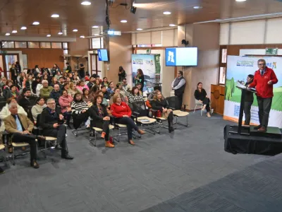Constituyen Mesa Regional de Cuidados y Cuidadoras en Los Lagos: Gobierno Regional anuncia nuevo programa de apoyo a cuidadoras y personas dependientes