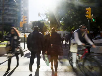 Consumidores están más pesimistas respecto del país que de la región