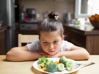Deficiencias nutricionales en estudiantes chilenos: la necesidad de aumentar el consumo de agua y verduras