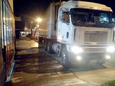 En Puerto Varas: Denunciados en Tribunales conductores estacionados frente a cuarteles de bomberos 