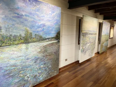 En Sala Sernageomin del CAMM: Proyecto pictórico sorprende con obras de grandes dimensiones