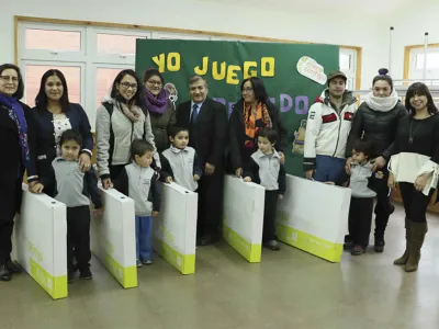 Entregan Rincón de Juego Rinju en Escuela Epson