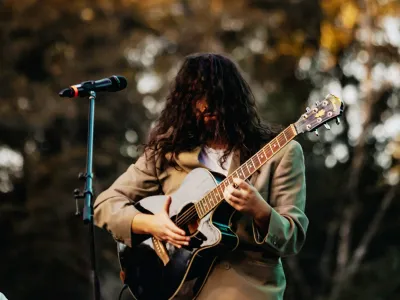 Este viernes se vive el IV Festival Los Lagos con agrupaciones de las Escuelas de Rock e invitado MC Piri