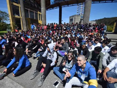 Estudiantes del Colegio Rosita Novaro participan en encuentro de experiencia educativa junto a establecimientos PACE en la Ulagos